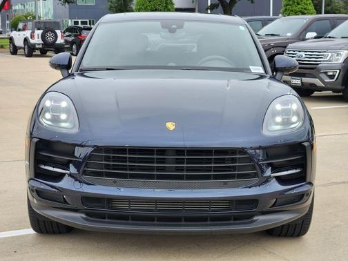 2021 Porsche Macan Macan
