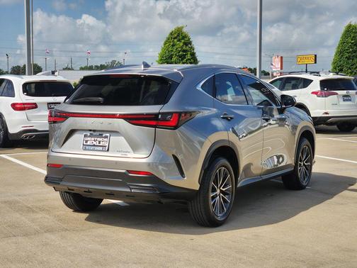 Atomic Silver 2026 Lexus NX 350 Premium