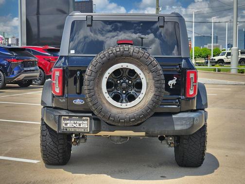 Shadow Black 2022 Ford Bronco Outer Banks