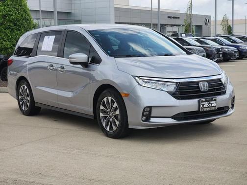 Silver 2022 Honda Odyssey EX-L