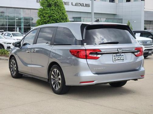 Silver 2022 Honda Odyssey EX-L
