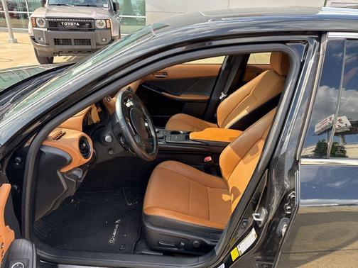 Caviar 2023 Lexus IS 300 Base