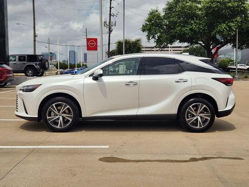White 2023 Lexus RX 350 Premium