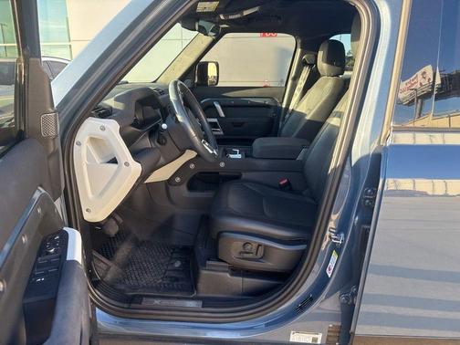 2023 Land Rover Defender 110 X-Dynamic SE