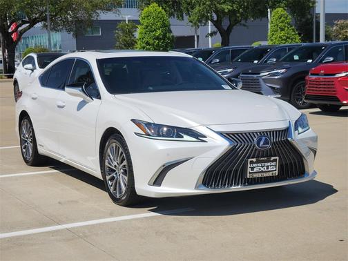 2019 Lexus ES 300h Base
