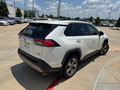 Blizzard Pearl 2020 Toyota RAV4 Hybrid Limited