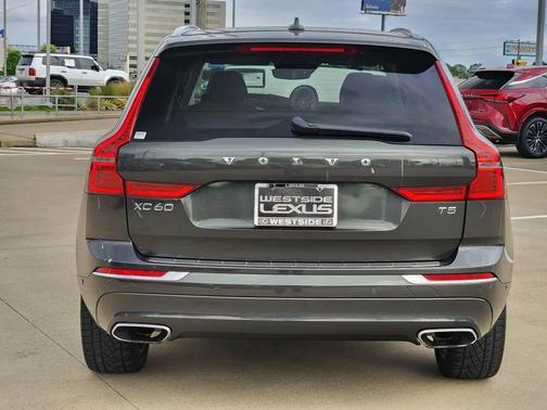 Gray 2021 Volvo XC60 T5 Inscription