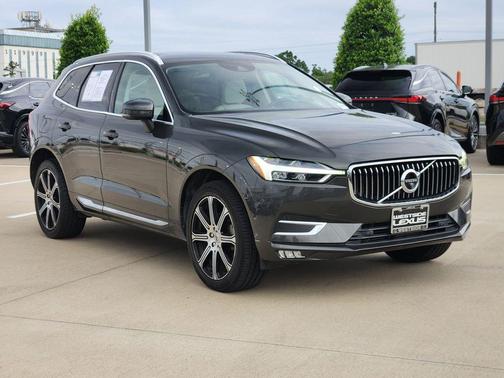 Gray 2021 Volvo XC60 T5 Inscription