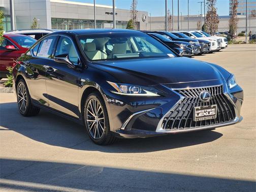 2022 Lexus ES 250 Base