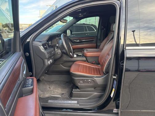 2023 GMC Yukon XL Denali Ultimate