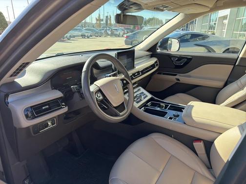 2021 Lincoln Aviator Standard