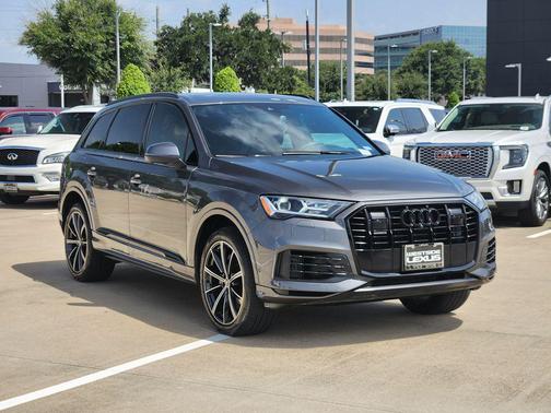 Samurai Gray Metallic 2023 Audi Q7 55 Premium Plus