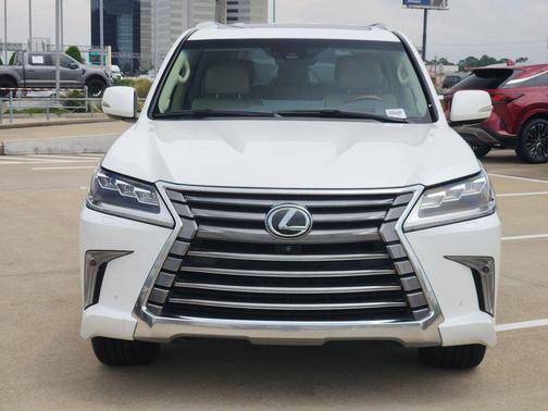 White 2016 Lexus LX 570 Base
