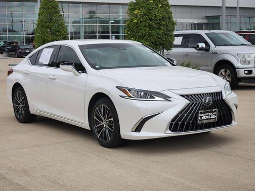 2024 Lexus ES 250 Base