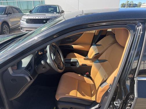 Black 2022 Lexus ES 350 Base