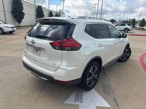 2017 Nissan Rogue SL