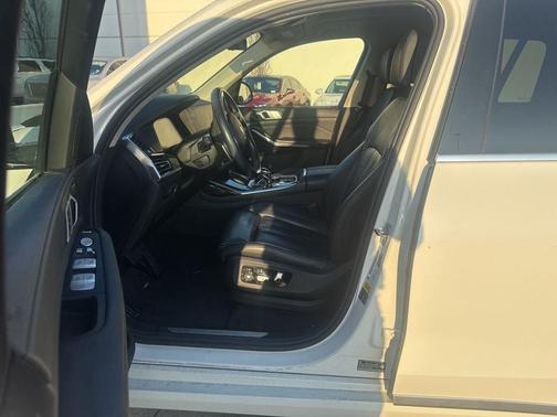 2019 BMW X7 xDrive40i