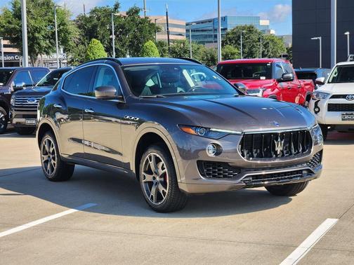 2017 Maserati Levante Base