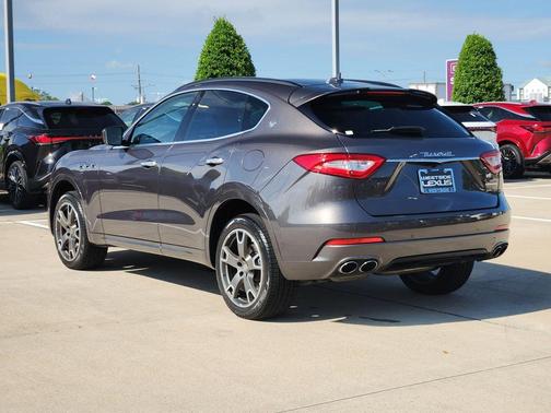 2017 Maserati Levante Base