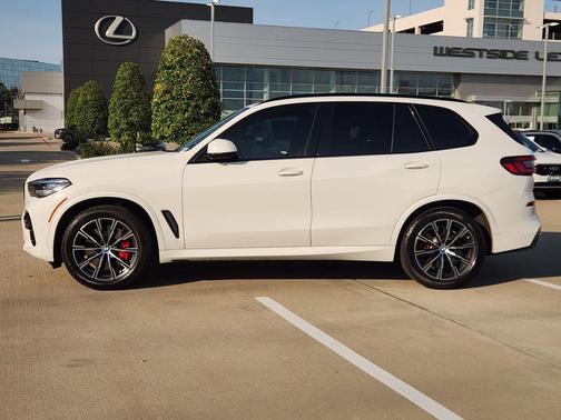 2023 BMW X5 M50i