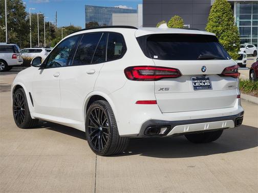 2023 BMW X5 sDrive40i