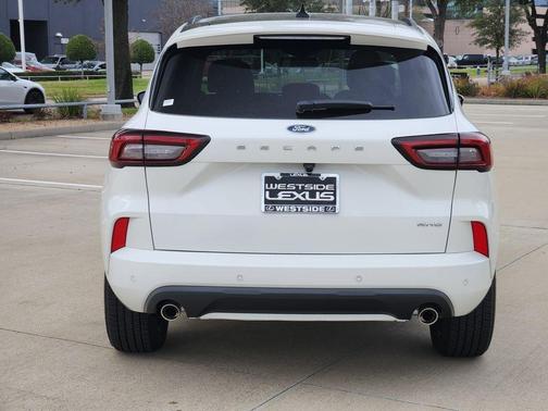 2025 Ford Escape ST-Line Elite