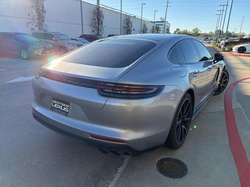 2020 Porsche Panamera GTS
