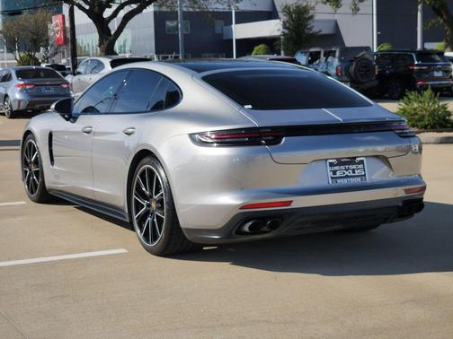 2020 Porsche Panamera GTS