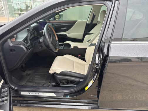 2024 Lexus ES 350 Luxury