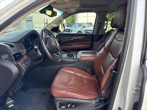 2016 Cadillac Escalade ESV Luxury
