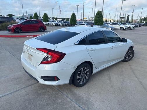 White 2017 Honda Civic EX