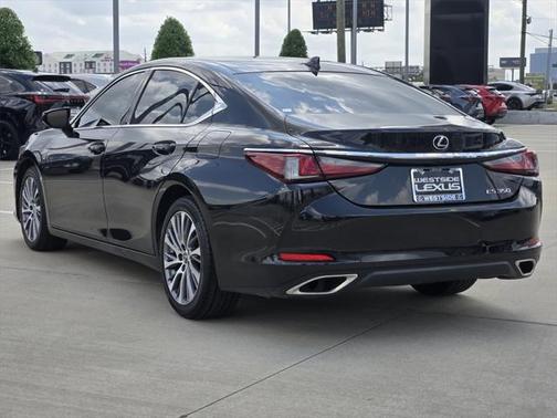 2022 Lexus ES 350 Base