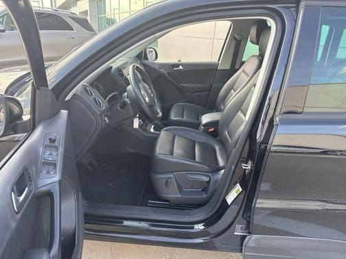 2014 Volkswagen Tiguan Auto SE