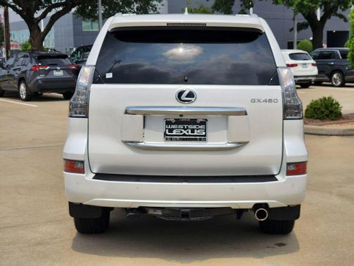 White 2023 Lexus GX 460 Luxury