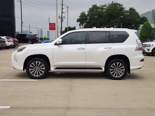 Eminent White Pearl 2023 Lexus GX 460 Luxury