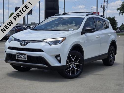 2017 Toyota RAV4 SE