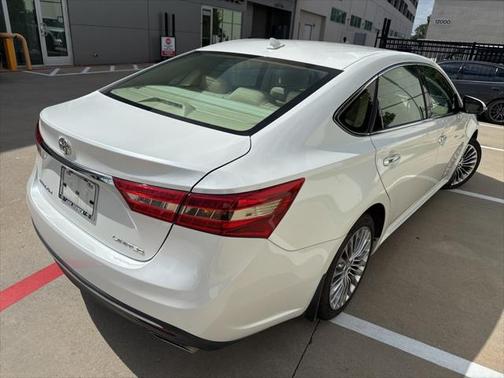 2016 Toyota Avalon Limited