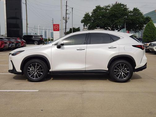 White 2023 Lexus NX 350 Premium