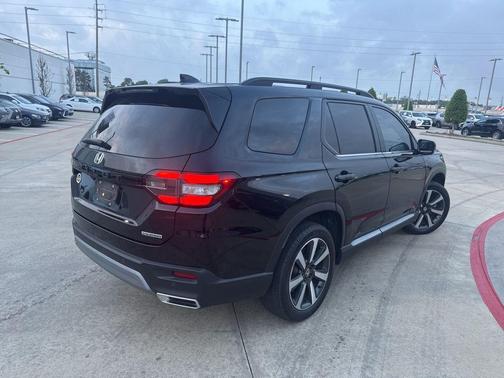 Black 2024 Honda Pilot Touring 8-Passenger