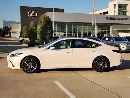 2023 Lexus ES 350 Base