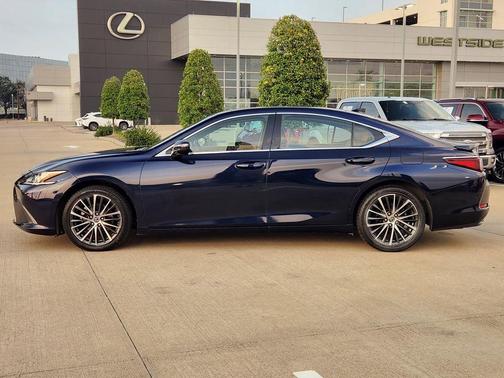 2023 Lexus ES 350 Base