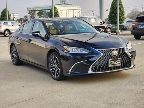 2023 Lexus ES 350 Base