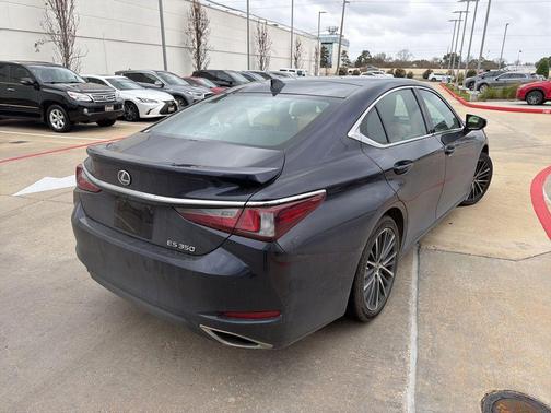 2023 Lexus ES 350 Base