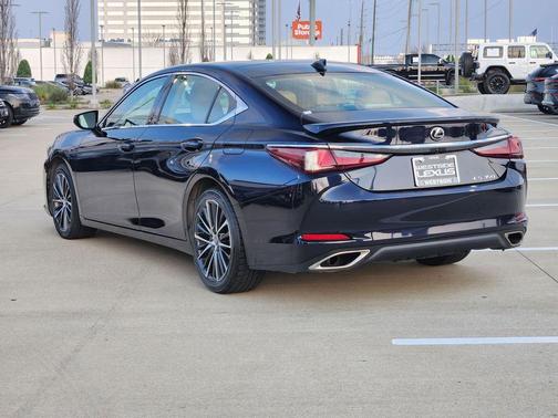 2023 Lexus ES 350 Base