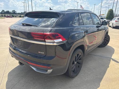2022 Volkswagen Atlas Cross Sport 3.6L V6 SE w/Technology