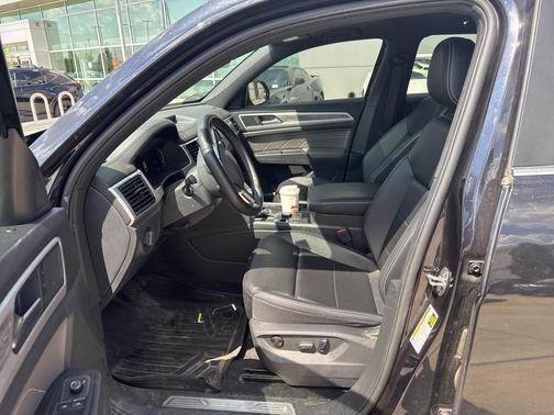 2022 Volkswagen Atlas Cross Sport 3.6L V6 SE w/Technology