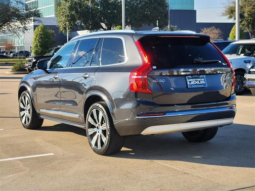 2022 Volvo XC90 T6 Inscription