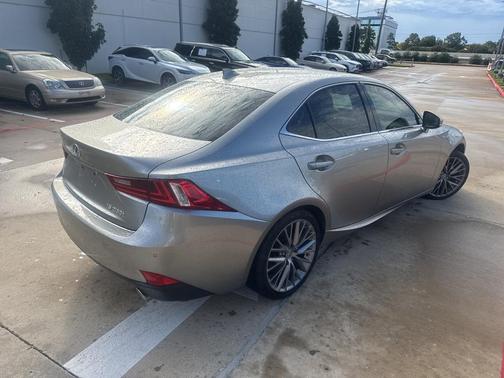 2016 Lexus IS 200t Base