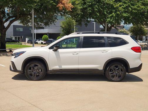 Crystal White Pearl 2024 Subaru Ascent Onyx Edition 7-Passenger