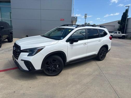 Crystal White Pearl 2024 Subaru Ascent Onyx Edition 7-Passenger